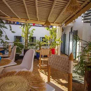 https://riad-les-jardins-des-lilas.marrakeshhotelsmorocco.com